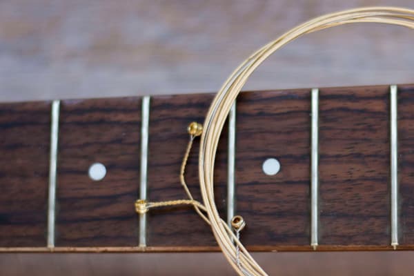 Rust on Guitar Hardware: Bridges, Screws, and Tuners